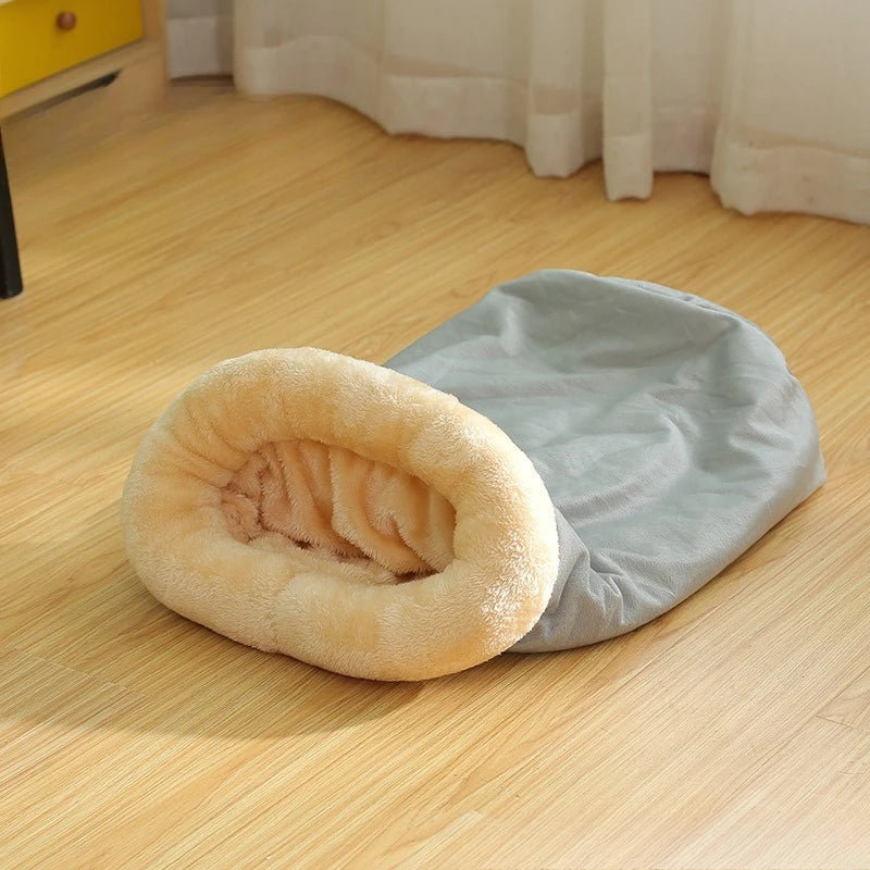 Cat Sleeping Bag – Warm Semi-Enclosed Bed for Small & Medium Pets