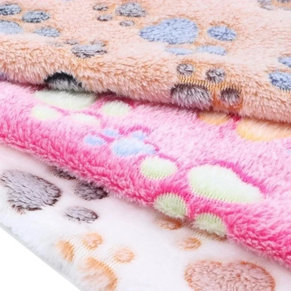 Warm Fleece Pet Blanket for Dogs & Cats | Soft Bed Mat Cover